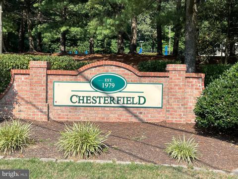 8095 Castle Rock Ct, Pasadena, MD 21122 photo 2