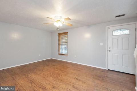 8095 Castle Rock Ct, Pasadena, MD 21122 photo 6