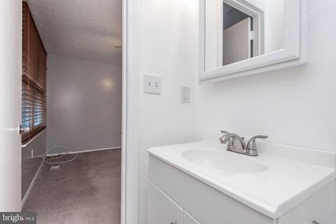 8095 Castle Rock Ct, Pasadena, MD 21122 photo 26