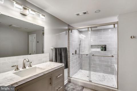 308 Park Hall S, Laurel, MD 20724 photo 38