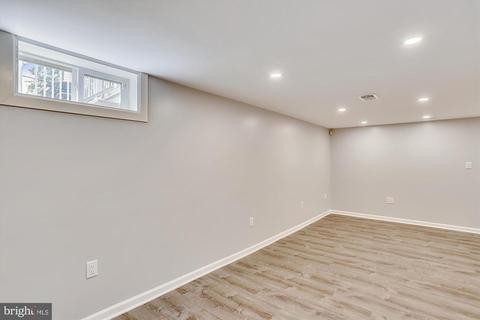 308 Park Hall S, Laurel, MD 20724 photo 32