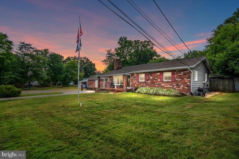 260 9th St, Pasadena, MD 21122 photo 1