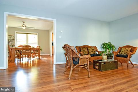 1728 Chesapeake Dr, Edgewater, MD 21037 photo 11