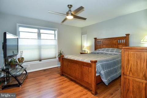1728 Chesapeake Dr, Edgewater, MD 21037 photo 13