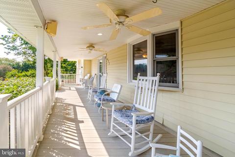 433 Walnut Dr, Edgewater, MD 21037 photo 3