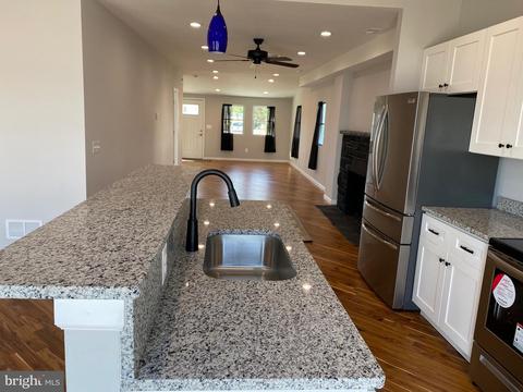 2062 Kurtz Ave, Pasadena, MD 21122 photo 31