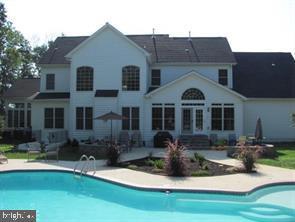 8914 Winged Foot Dr, Pasadena, MD 21122 photo 5