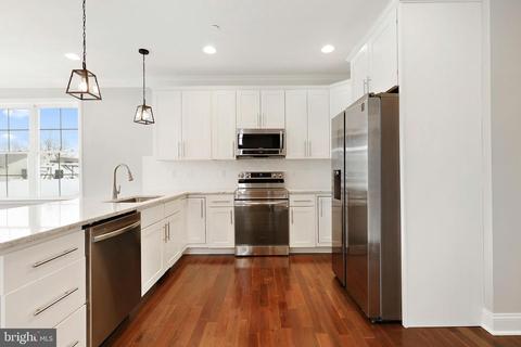 175 Park Rd, Pasadena, MD 21122 photo 8