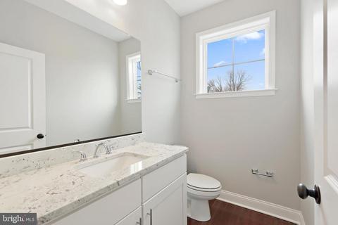175 Park Rd, Pasadena, MD 21122 photo 6