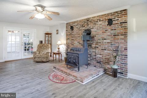 7933 Belhaven Ave, Pasadena, MD 21122 photo 13