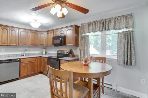 7933 Belhaven Ave, Pasadena, MD 21122 photo 7