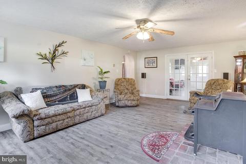 7933 Belhaven Ave, Pasadena, MD 21122 photo 14