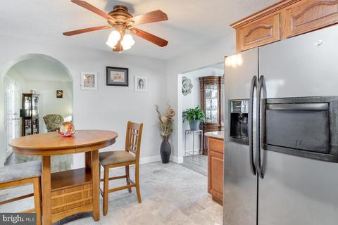 7933 Belhaven Ave, Pasadena, MD 21122 photo 10