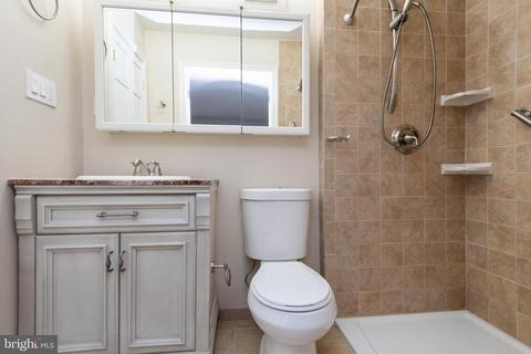 237 Falcon Dr, Pasadena, MD 21122 photo 21