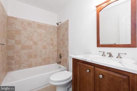 237 Falcon Dr, Pasadena, MD 21122 photo 14