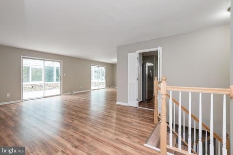 237 Falcon Dr, Pasadena, MD 21122 photo 12