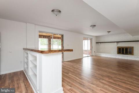 237 Falcon Dr, Pasadena, MD 21122 photo 27