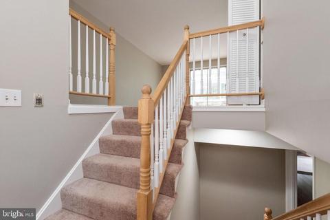237 Falcon Dr, Pasadena, MD 21122 photo 3