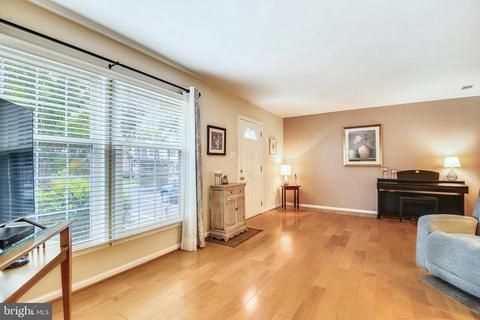 1712 Greentree Ct, Crofton, MD 21114 photo 6