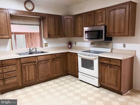 3810 Contees Wharf Ln, Edgewater, MD 21037 photo 4
