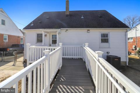 8429 Arbutus Rd, Pasadena, MD 21122 photo 11