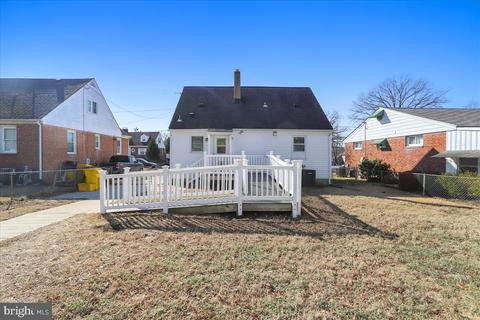 8429 Arbutus Rd, Pasadena, MD 21122 photo 5
