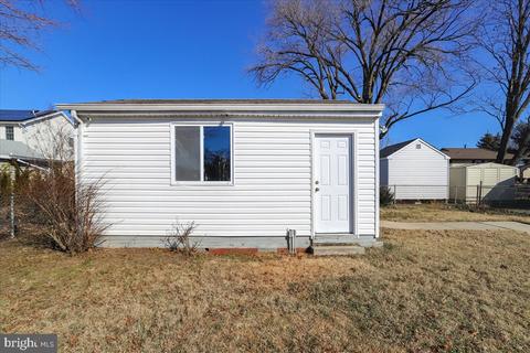8429 Arbutus Rd, Pasadena, MD 21122 photo 13