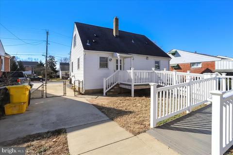 8429 Arbutus Rd, Pasadena, MD 21122 photo 9