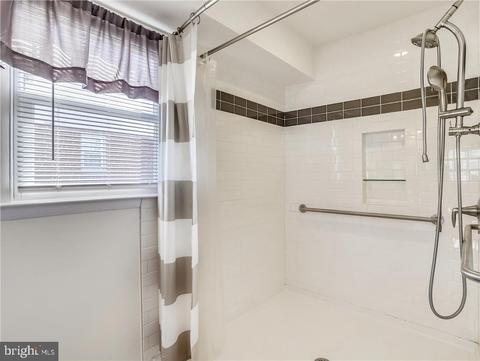 8429 Arbutus Rd, Pasadena, MD 21122 photo 28