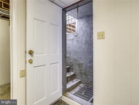 8429 Arbutus Rd, Pasadena, MD 21122 photo 45