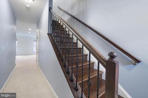 8221 White Star Xing, Pasadena, MD 21122 photo 3