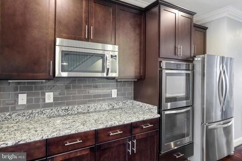8221 White Star Xing, Pasadena, MD 21122 photo 6