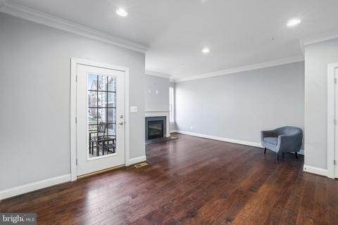 8221 White Star Xing, Pasadena, MD 21122 photo 14
