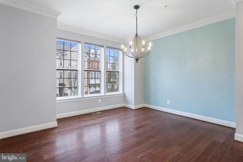 8221 White Star Xing, Pasadena, MD 21122 photo 10