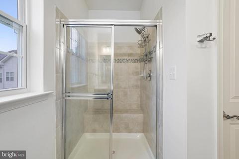 8221 White Star Xing, Pasadena, MD 21122 photo 23