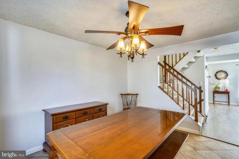 7923 Sutherland Ct, Pasadena, MD 21122 photo 10