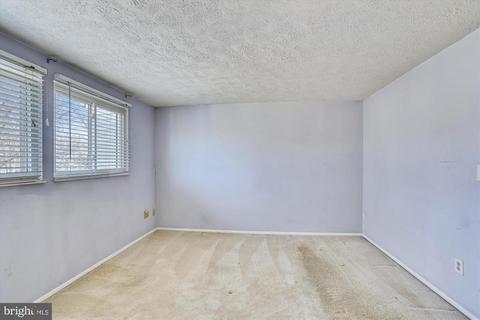 7923 Sutherland Ct, Pasadena, MD 21122 photo 18