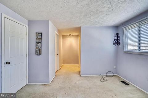 7923 Sutherland Ct, Pasadena, MD 21122 photo 17