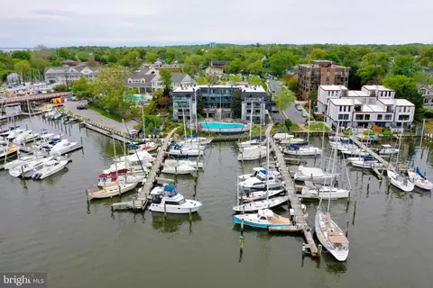 301 Burnside St #B 301 & C303, Annapolis, MD 21403