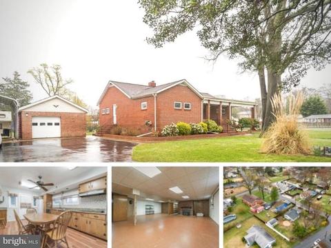 7815 Bertha Rd, Pasadena, MD 21122 photo 1