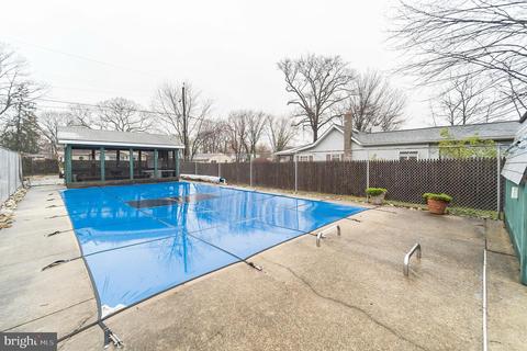 7815 Bertha Rd, Pasadena, MD 21122 photo 6