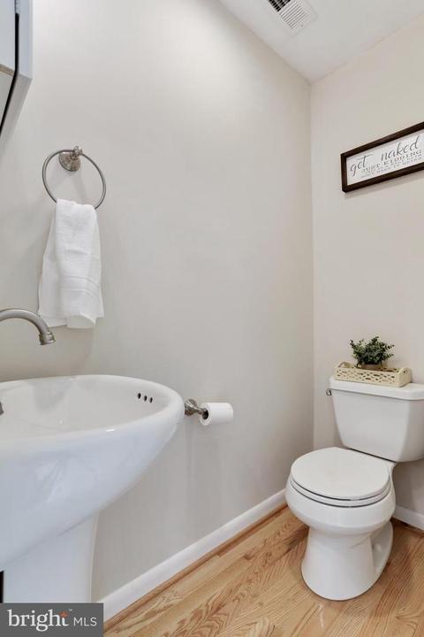 722 204th St, Pasadena, MD 21122 photo 18