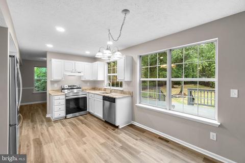 1202 Ripple Ct, Pasadena, MD 21122 photo 16