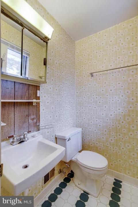 115 Gerald Dr, Severn, MD 21144 photo 52