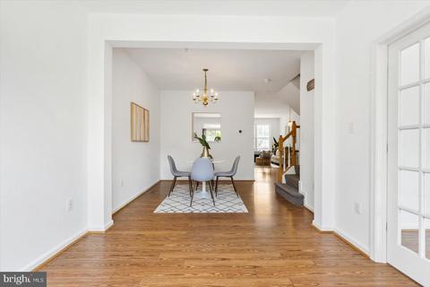 3906 Apple Orchard Dr, Pasadena, MD 21122 photo 8