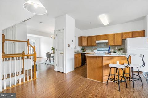 3906 Apple Orchard Dr, Pasadena, MD 21122 photo 14