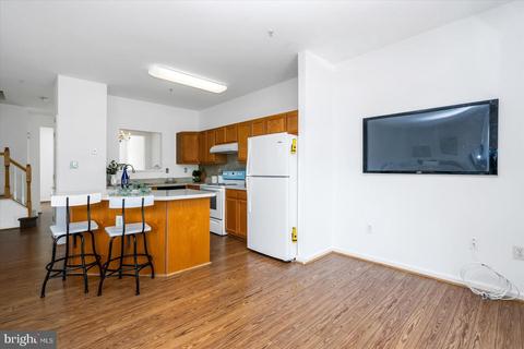 3906 Apple Orchard Dr, Pasadena, MD 21122 photo 19