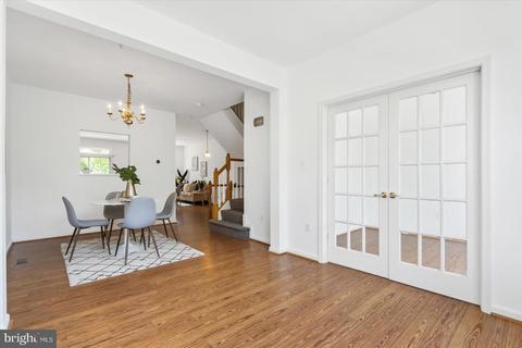 3906 Apple Orchard Dr, Pasadena, MD 21122 photo 9