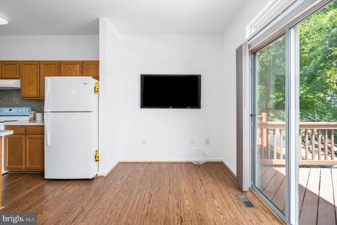 3906 Apple Orchard Dr, Pasadena, MD 21122 photo 18