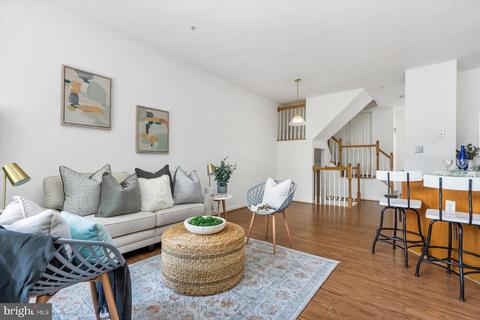 3906 Apple Orchard Dr, Pasadena, MD 21122 photo 16